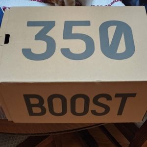 Yeezy Boost box